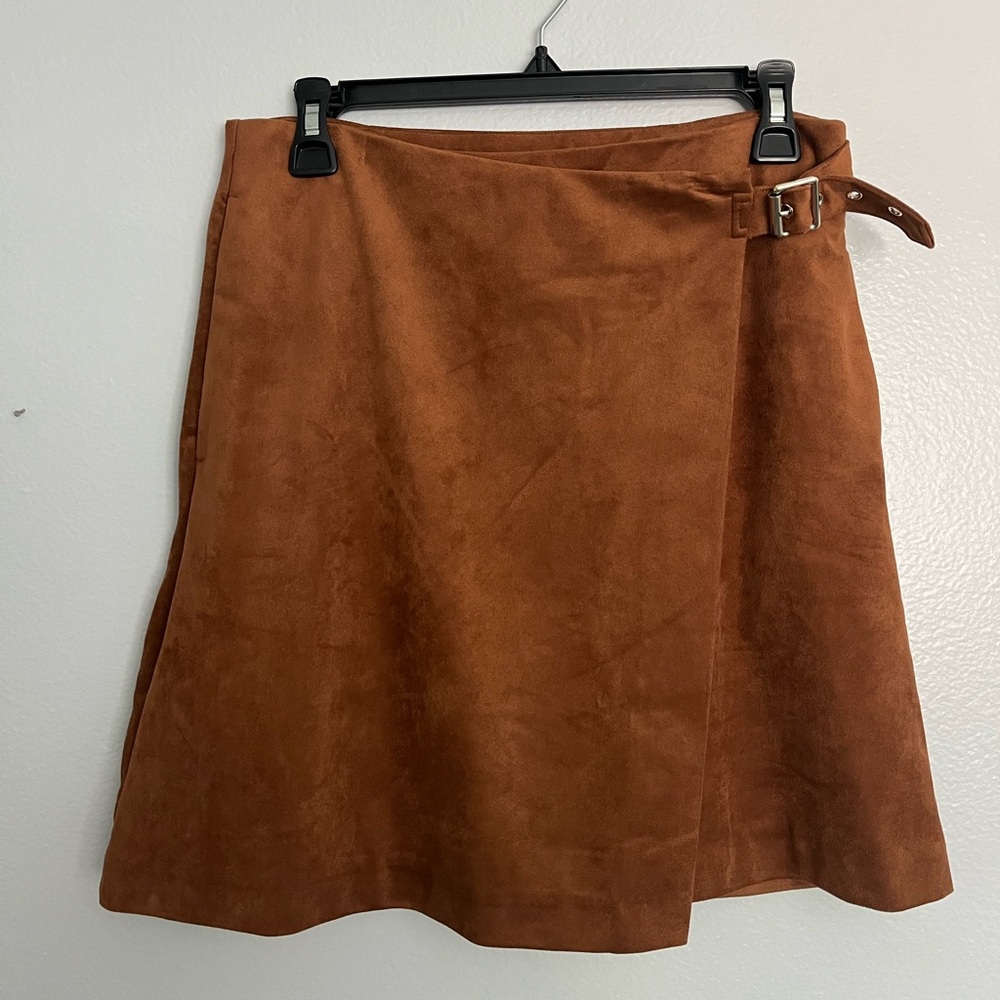 BANANA REPUBLIC suede skirt!